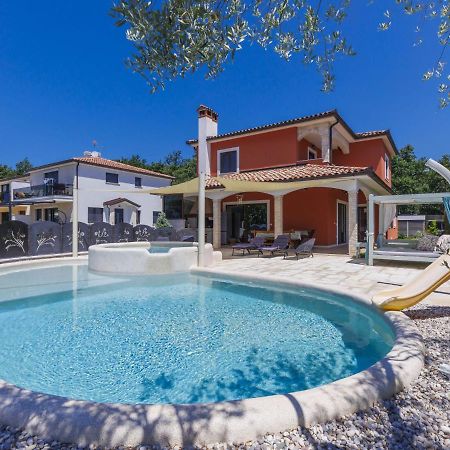 Holiday Home Villa Amaii By Interhome Karigador Exteriér fotografie